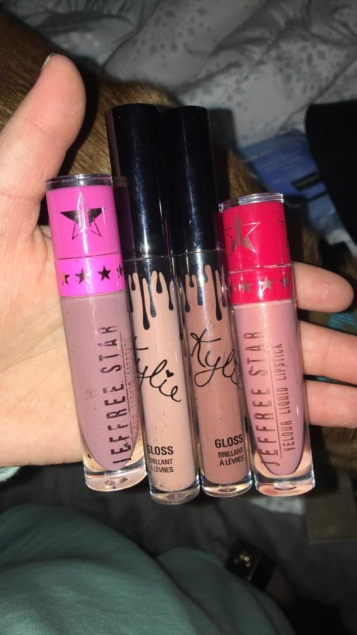Kylie+Jenner+and+Jeffree+Star+lipstick